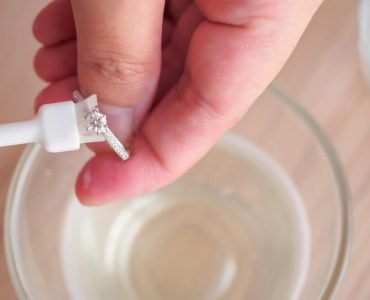 How to Clean Diamond Rings at Home
